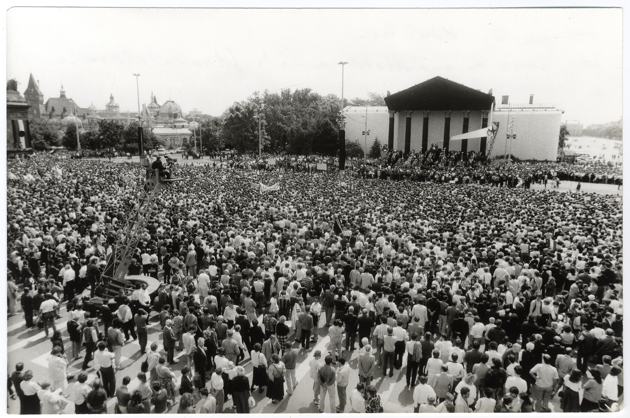 FELHÍVÁS | KÖZÖS IDŐNK — 1989 FELHÍVÁS | KÖZÖS IDŐNK — 1989