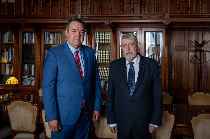 L. Simon László lett a Magyar Nemzeti Múzeum új főigazgatója L. Simon László lett a Magyar Nemzeti Múzeum új főigazgatója