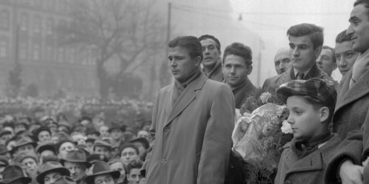 Margit Makai: Arrival of the Hungarian Footballers (Golden Team), After Winning in London, at Keleti Railway Station. In the Foreground: Ferenc Puskás, József Zakariás, Sándor Kocsis, László Budai II. Budapest, December 9, 1953
