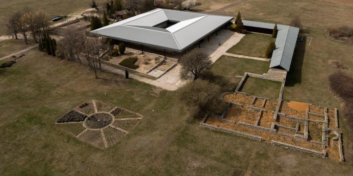 Baláca - római romkert felülnézetből