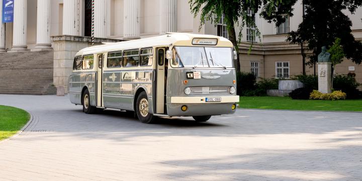 Nosztalgiabuszos régészeti ásatáslátogatás - Visegrád