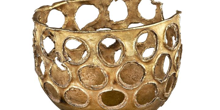 hólyagos áttört csésze