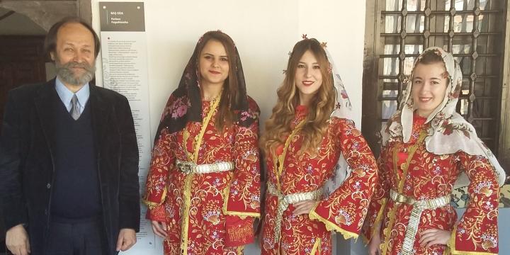 A kutahya-i kiállítás megnyitóján