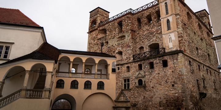 Díjeső és sikersorozat az MNMKK Magyar Nemzeti Múzeumban