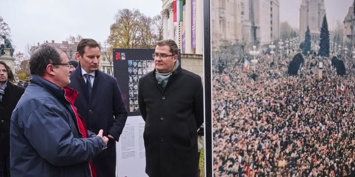 Temesvár 1989 címmel nyílt tablókiállítás az MNMKK Magyar Nemzeti Múzeum kertjében