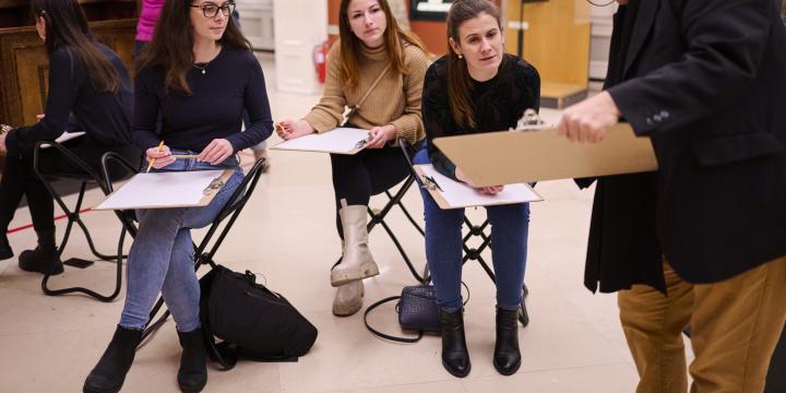 Vonalvezetés | Múzeumi rajzszakkör felnőtteknek