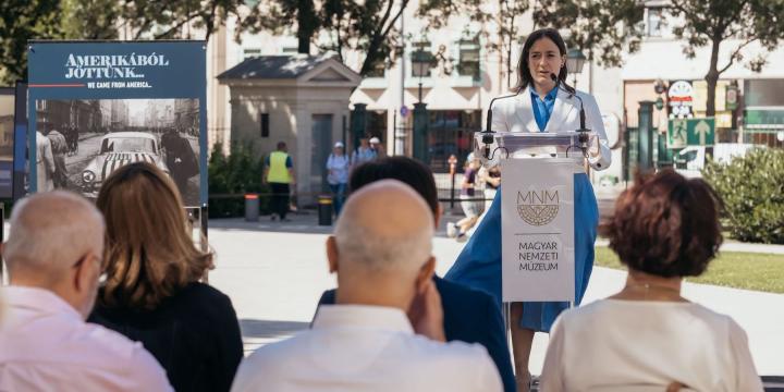 Köszöntő beszédet mondott Szabados Jámbor Zsuzsanna, a Magyar Nemzeti Múzeumfőigazgató-helyettese