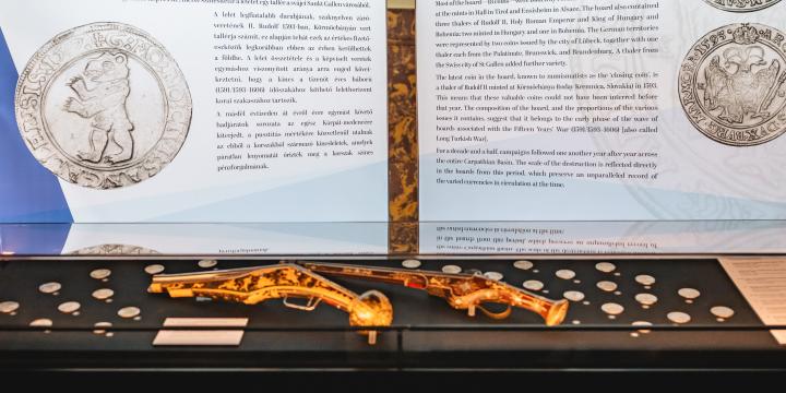 Újabb csodák a Somló-hegyről – megnyílt a szeptemberi Hónap kincse a Nemzeti Múzeumban