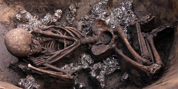 Kagylóágyas temetkezés