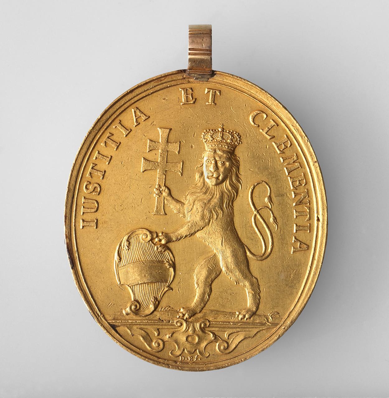 Mária Terézia jelmondatos érme 