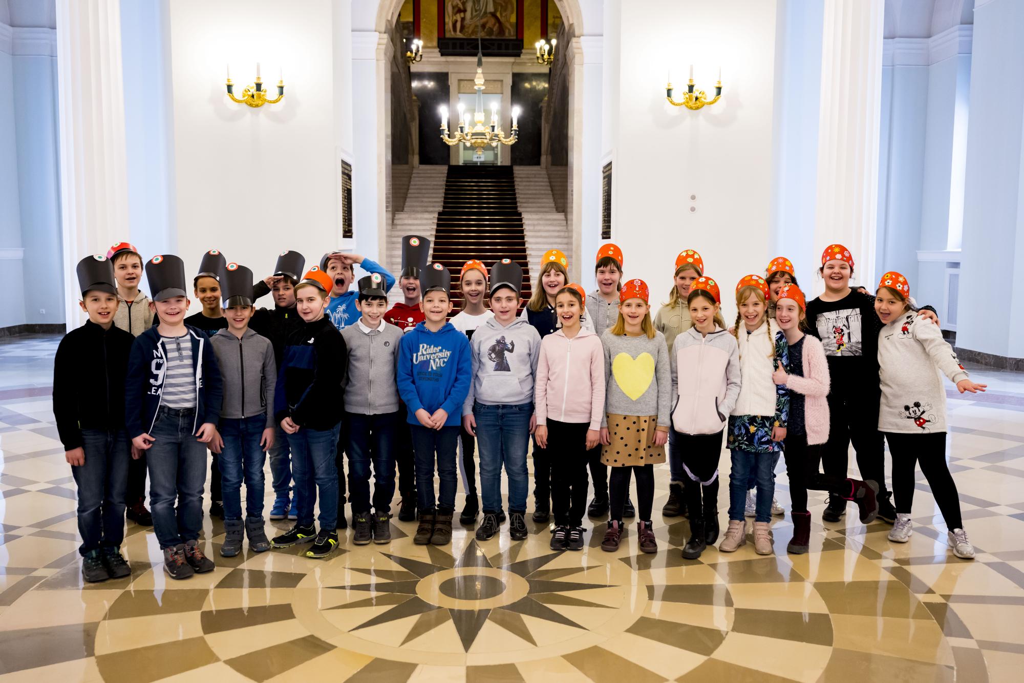 Hadba hívó foglalkozás