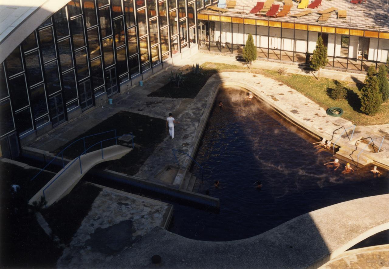 Kilátás a medencékre, Hajdúszoboszló, Bölcs Gyula felvétele, 1986 