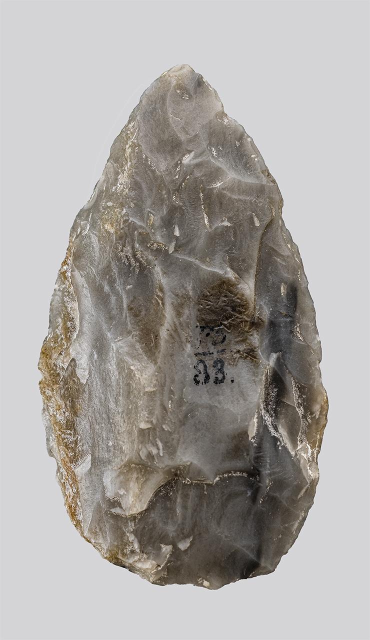 Levél alakú lándzsahegy 