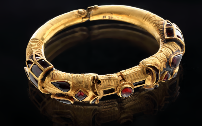 Bakodpuszta, karperec