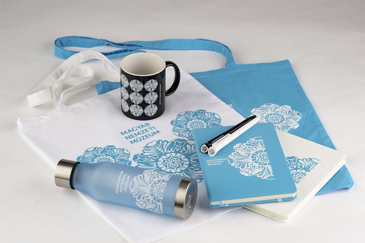 A Nemzeti Múzeum ajándéktárgyai