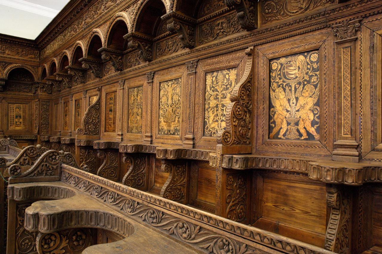 Choir stalls in Nyírbátor.