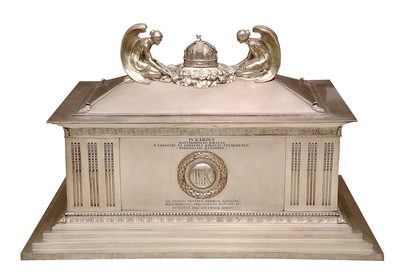 Coronation gift chest of King Charles IV.