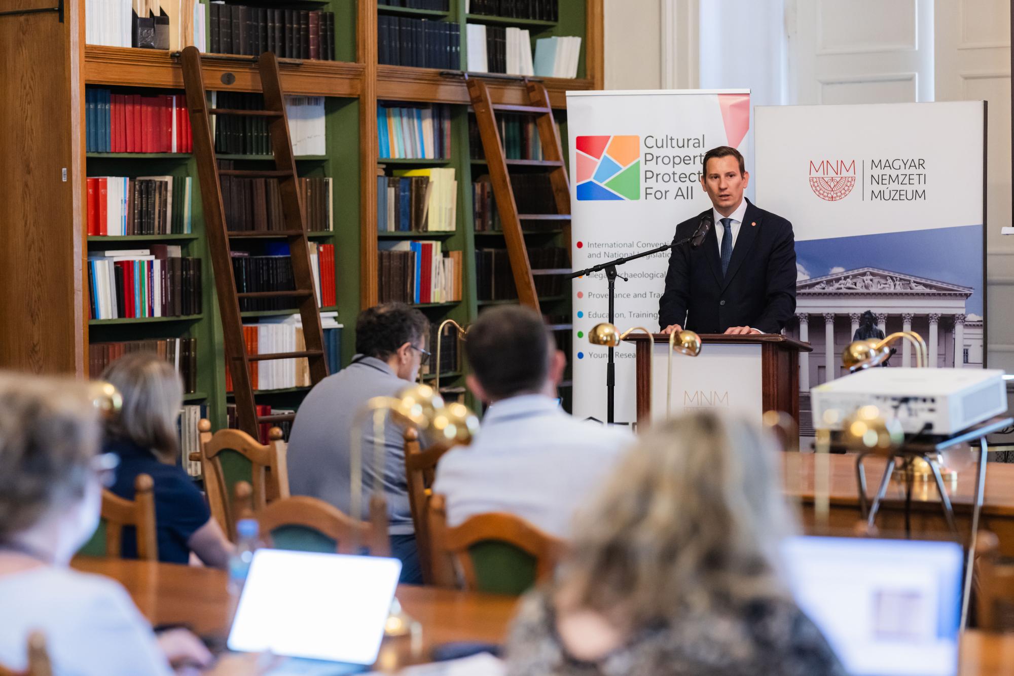Dr. habil Zsigmond Gábor, a Magyar Nemzeti Múzeum főigazgatója