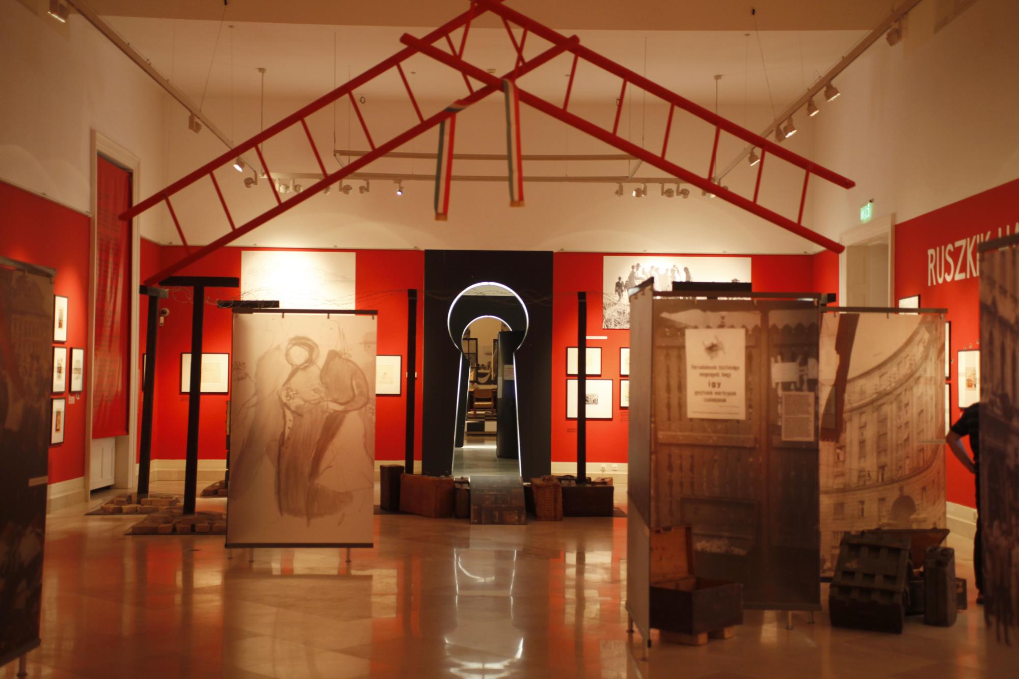 Rejt/Jel/Képek ’56 – a Forradalom Titkos művészete című időszaki kiállítás