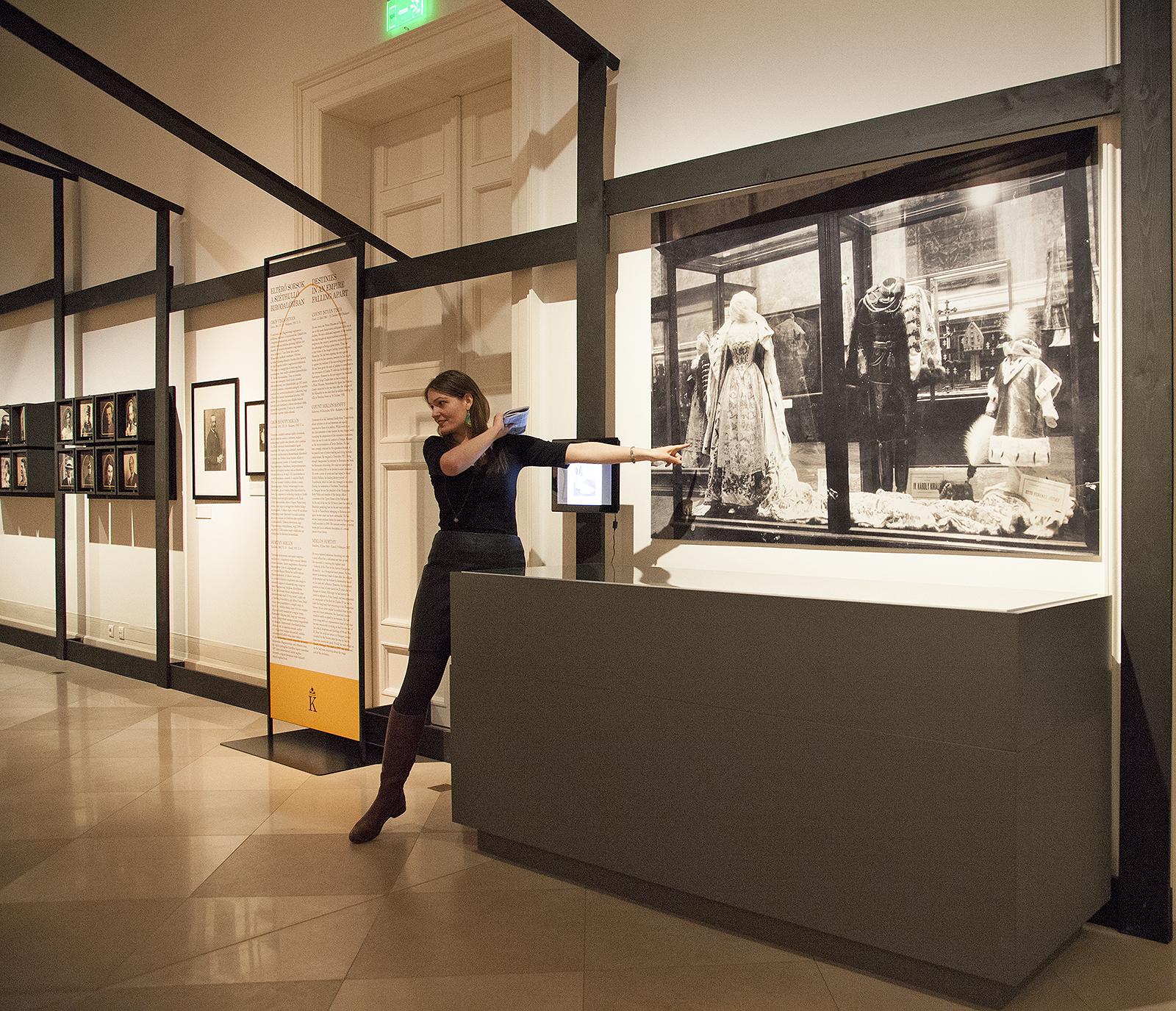 Koronázás a színfalak mögött - Élő Múzeum