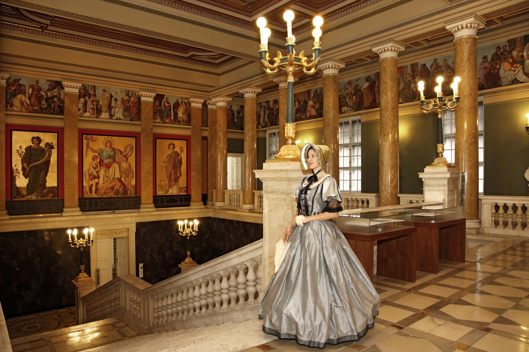 100/100 kalandozás a múzeumban zárás után