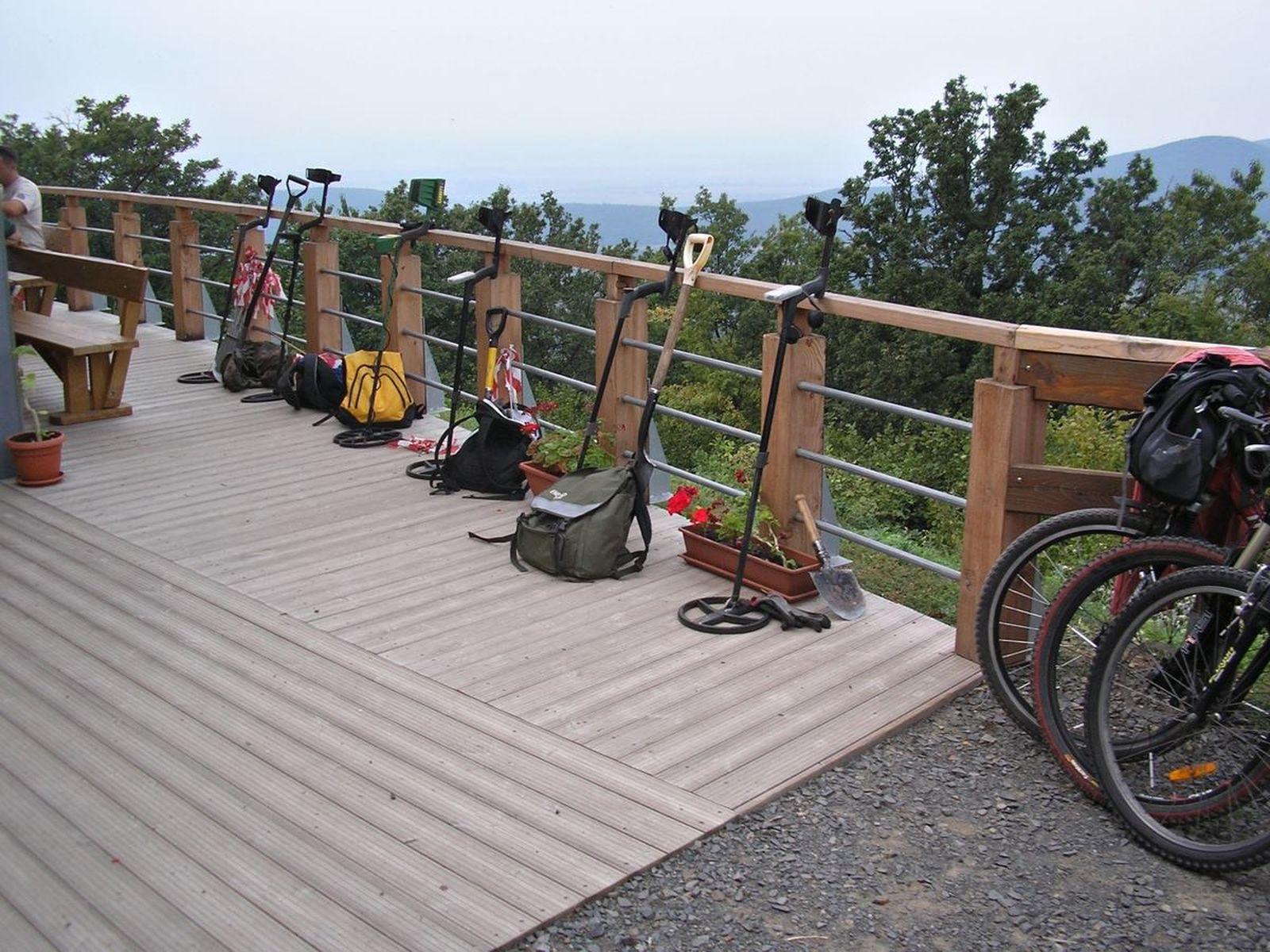 A regéci vár feltárása