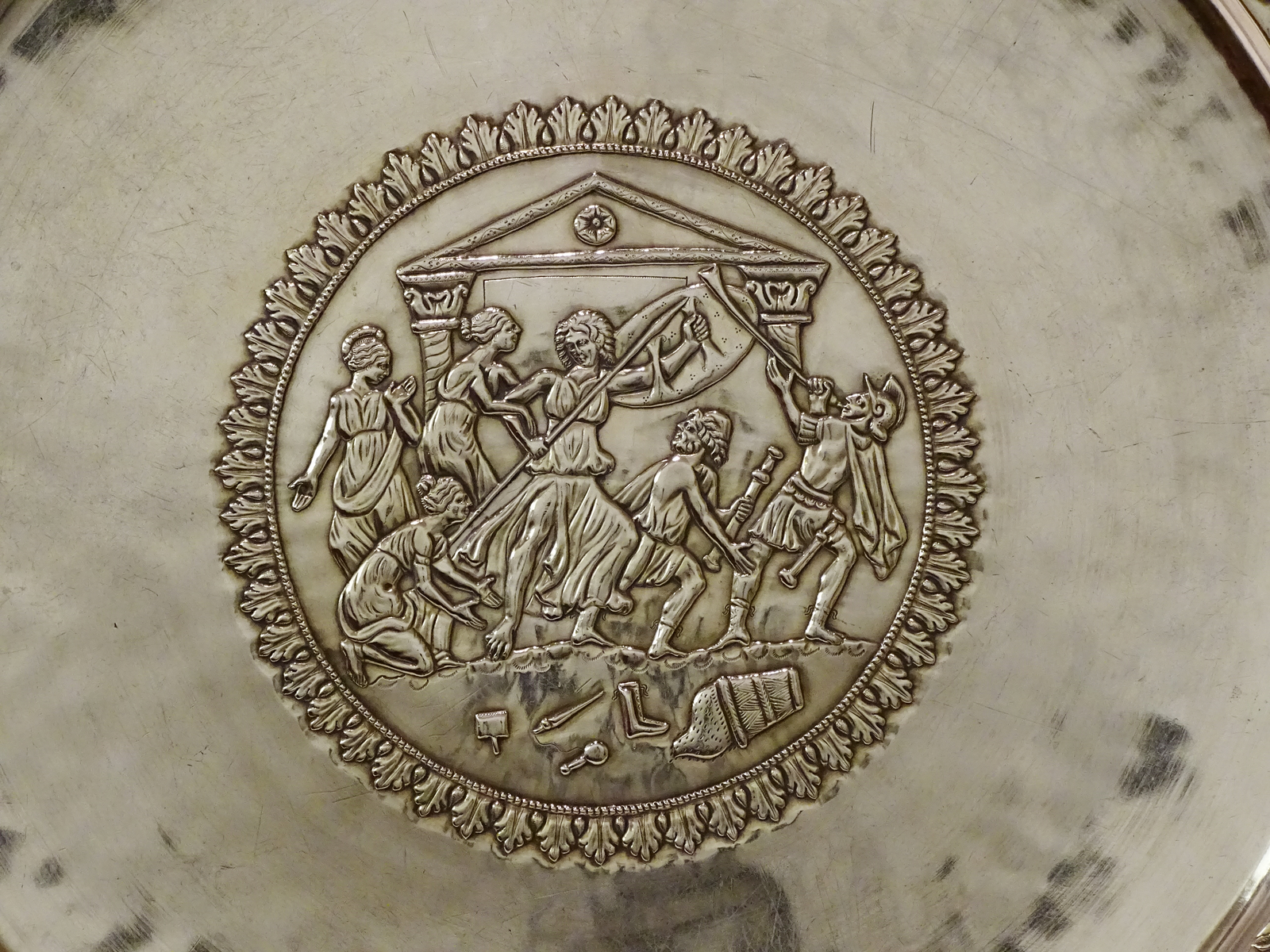 Seuso kincsek_Achilleus tál2