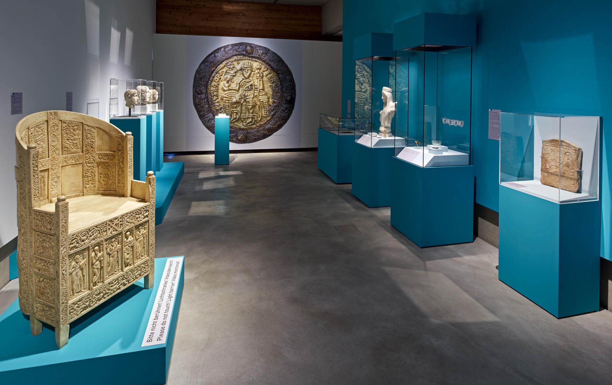 Bonnban járnak az avarok 2