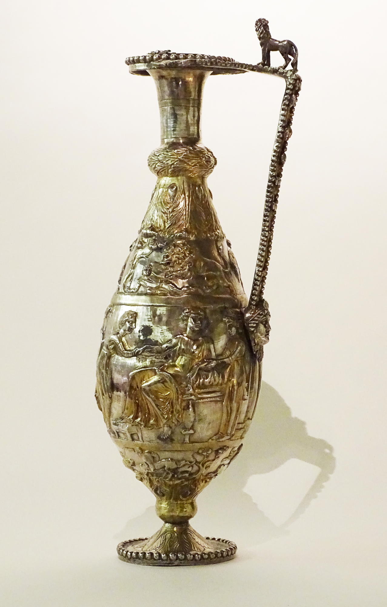 Seuso kincsek_Hippolytos kancsó2