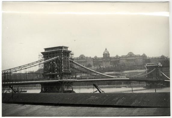 Fény az éjszakában 14