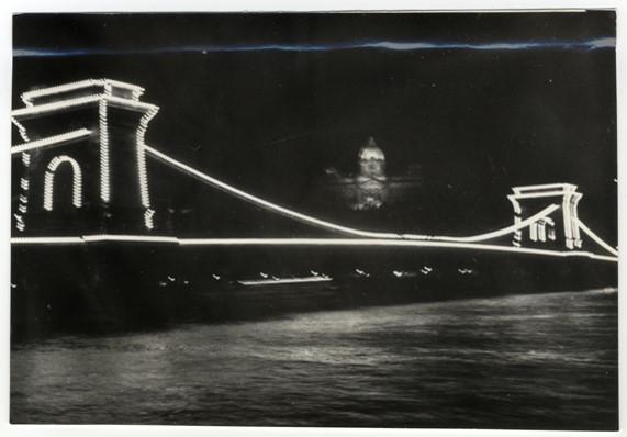 Fény az éjszakában 15