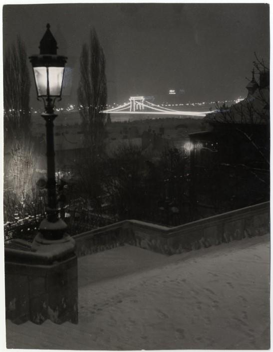 Fény az éjszakában 2