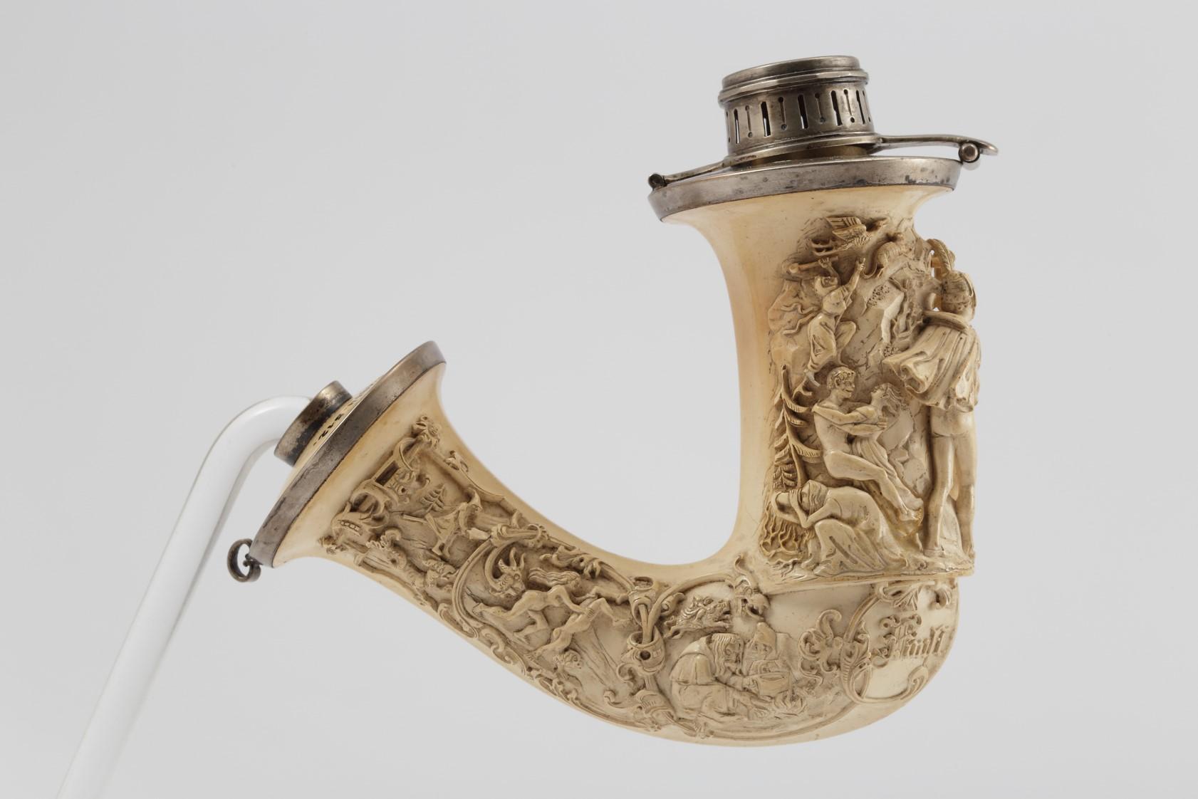 Meerschaum pipe  (1974.512)