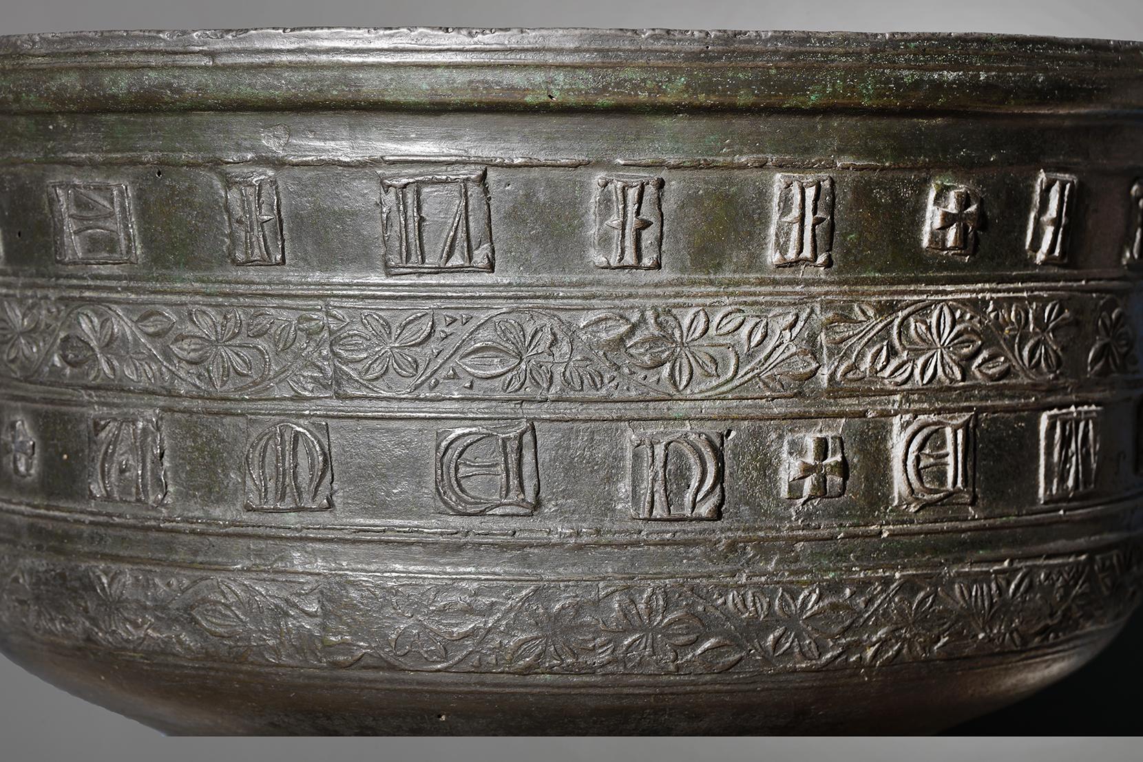 14. századi keresztelőmedence Liptótepláról (Liptovská Teplá, Szlovákia) 3