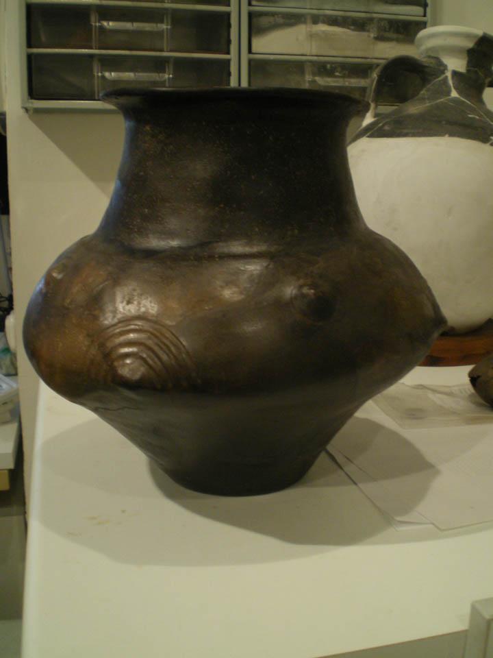 Bronzkori urna az M3-as autópályás ásatásból 16