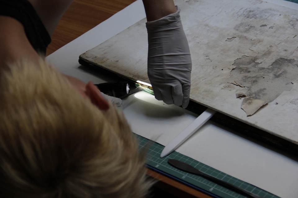 Osztrák katonatiszteket ábrázoló 18 db-os dagerrotípia konzerválása 6 