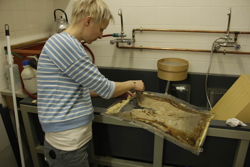 Osztrák katonatiszteket ábrázoló 18 db-os dagerrotípia konzerválása 18