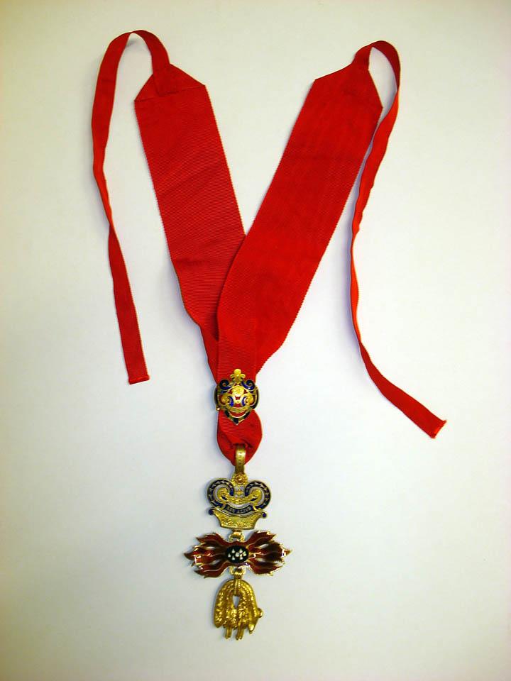 Aranygyapjas rend konzerválás közben 2