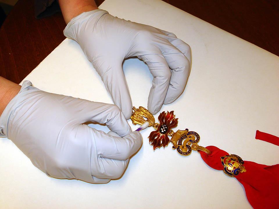 Aranygyapjas rend konzerválás közben 4