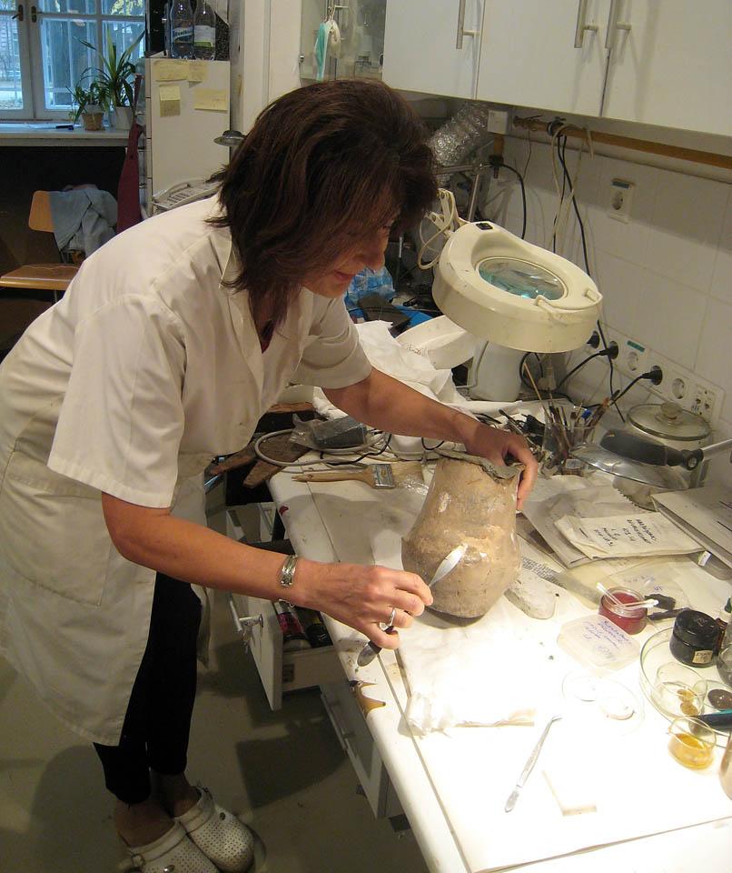 Restaurátor munka közben 4