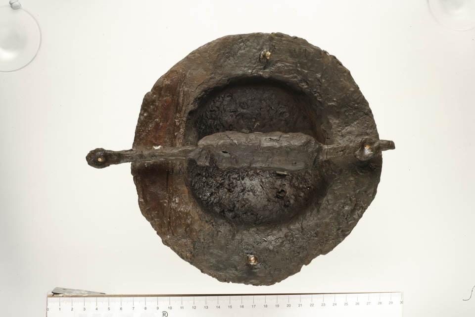 Tiszagyenda mellet előkerült pajzsdudor helyreállítva. Belső oldal