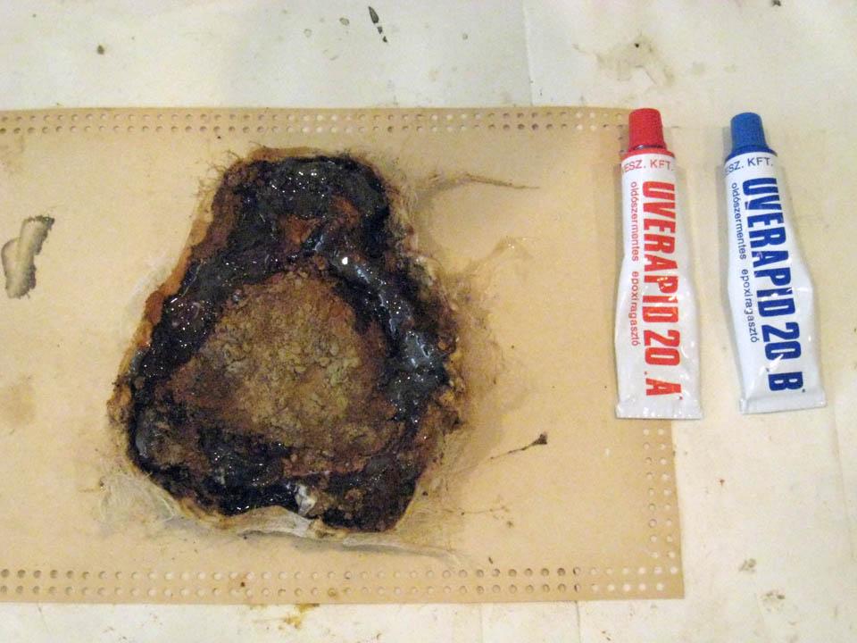 Tiszagyenda lelőhelyről előkerült kengyelpár anyagának megerősítése 2