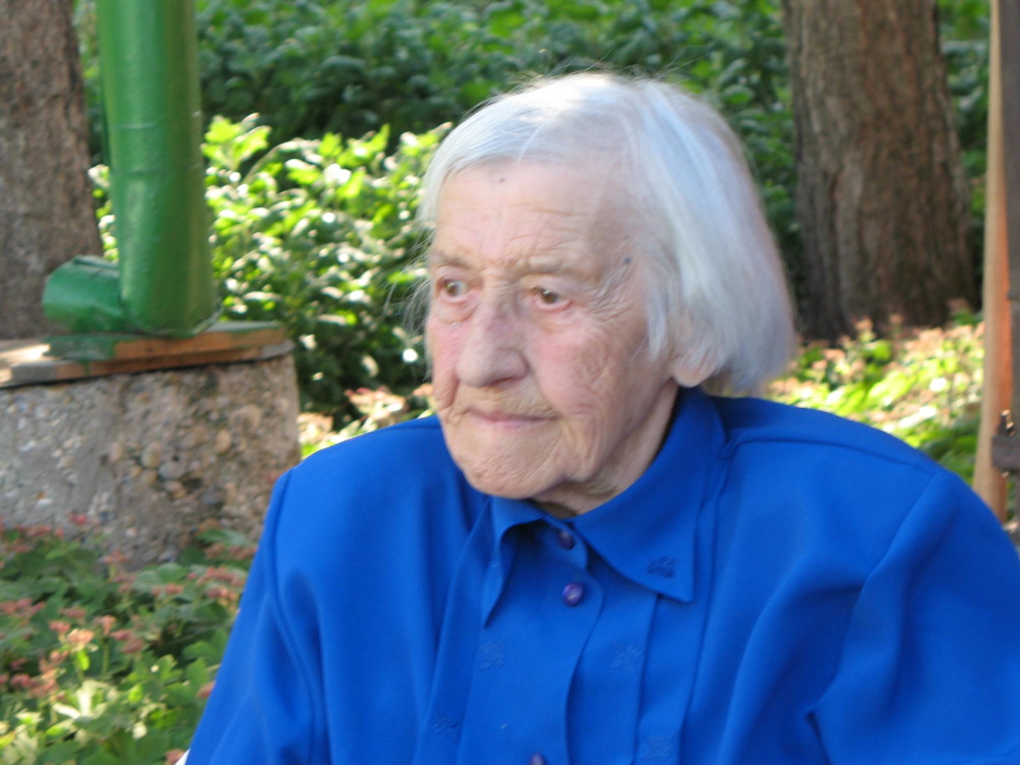 Dr. Szakács Margit