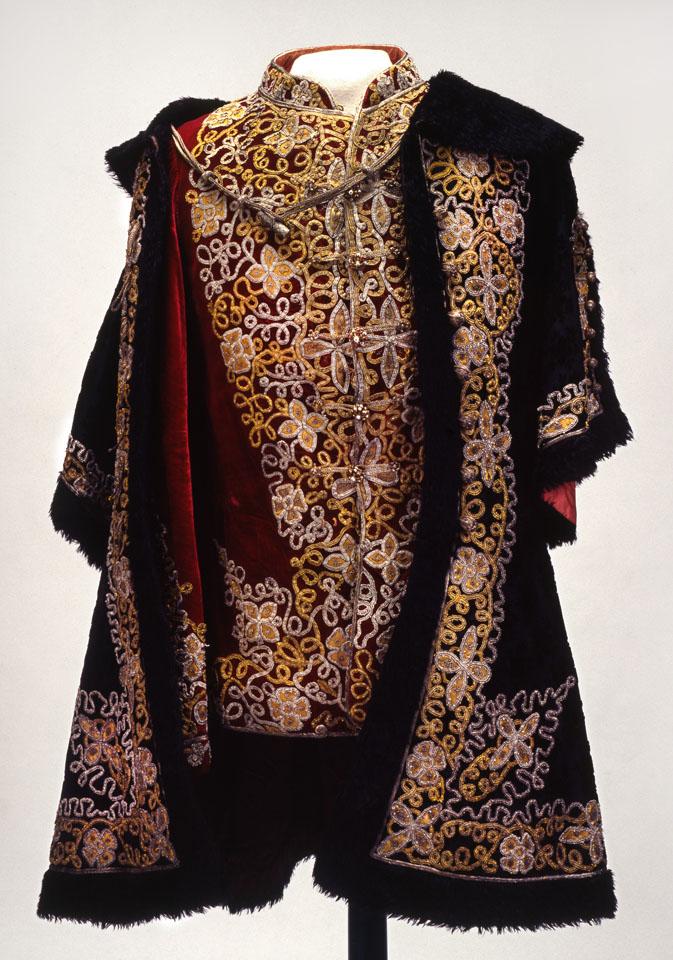 Férfi mente és dolmány