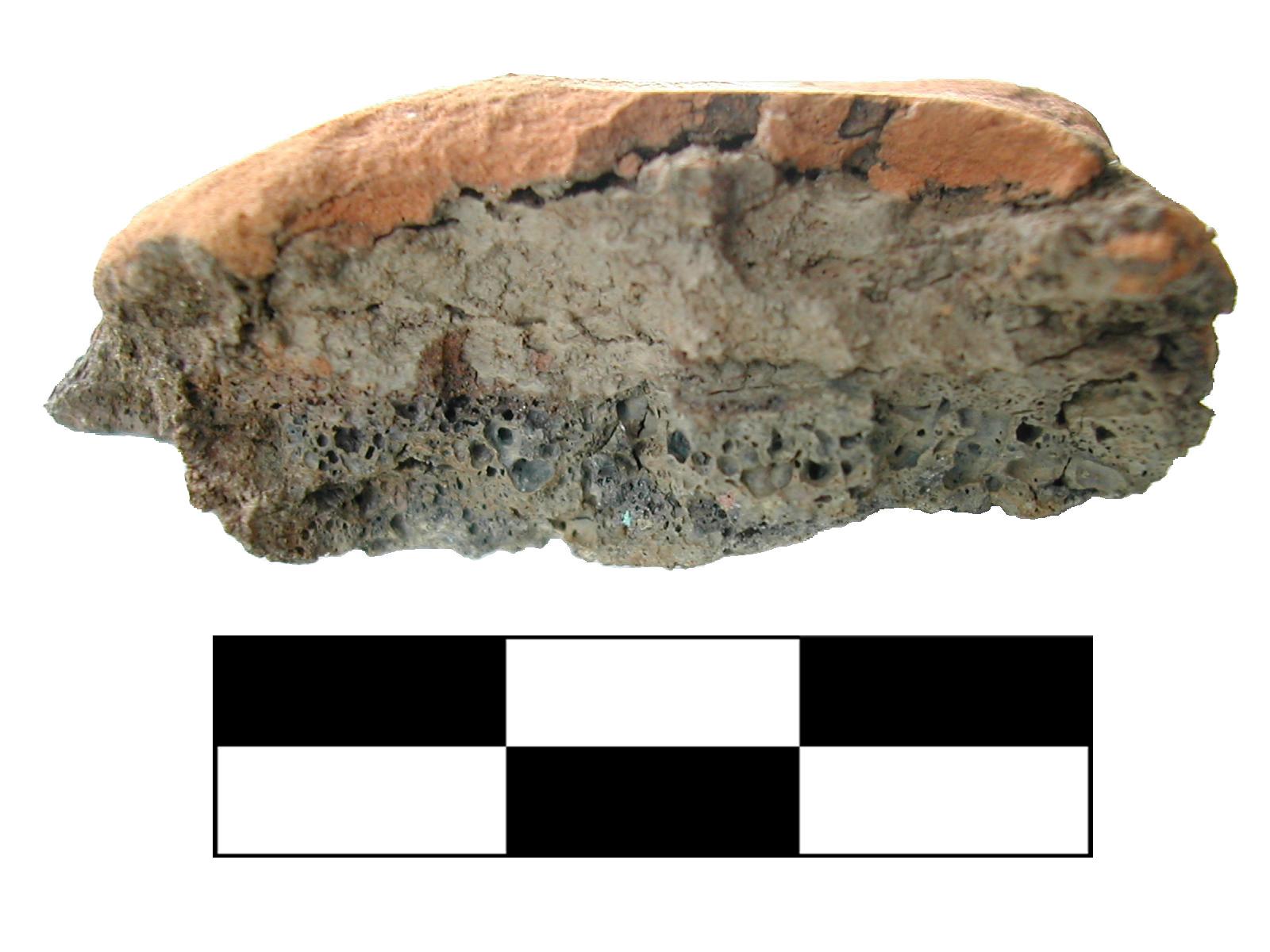 Az őskori bronzöntés titka_Öntőtégely töredéke erősen olvadt belső felülettel