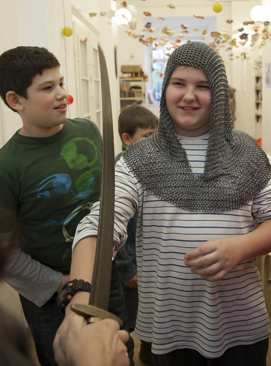 Lovagok a múzeumban