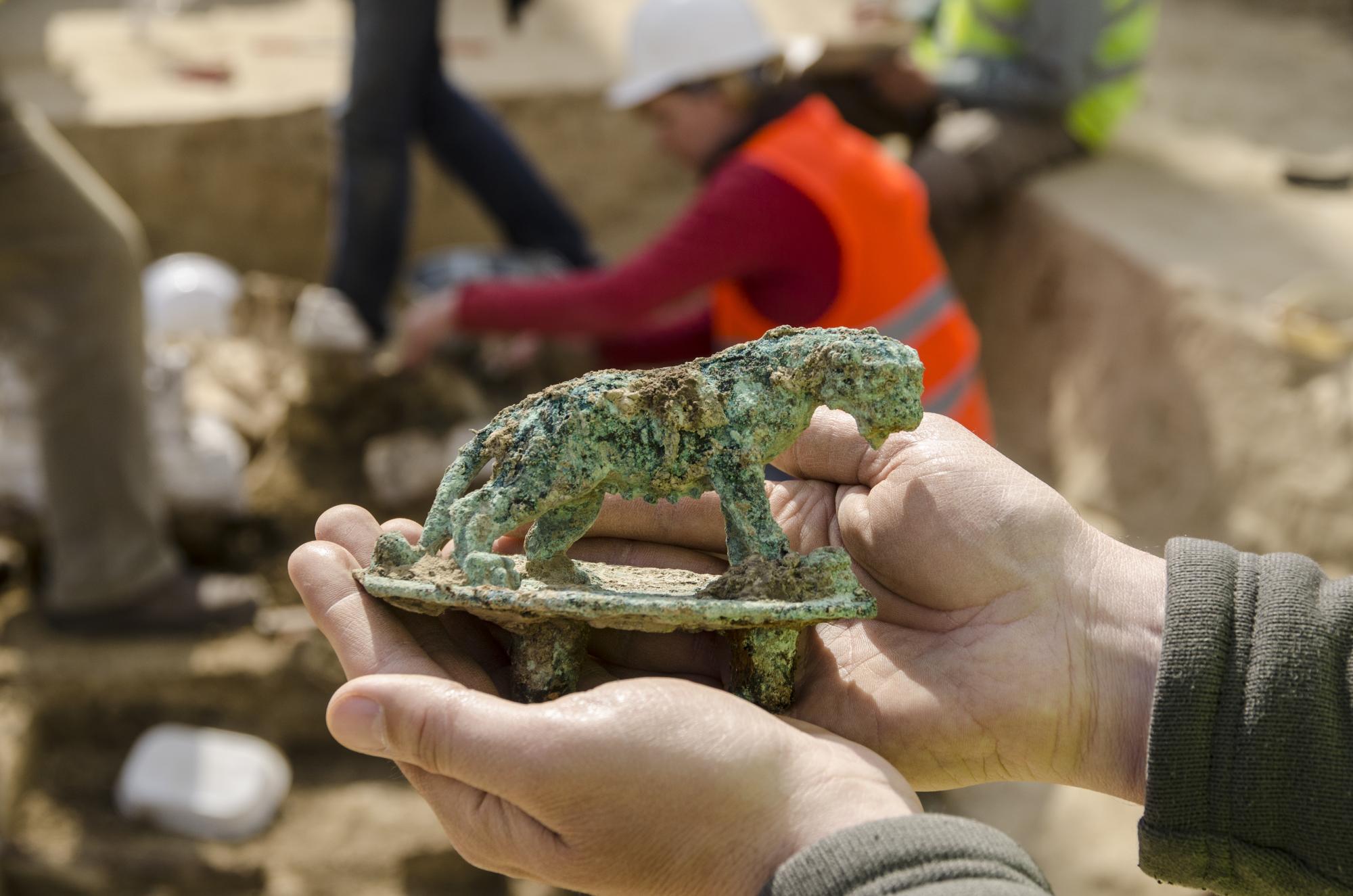 Szenzációs római kori kocsisírt találtak Aquincumban_4