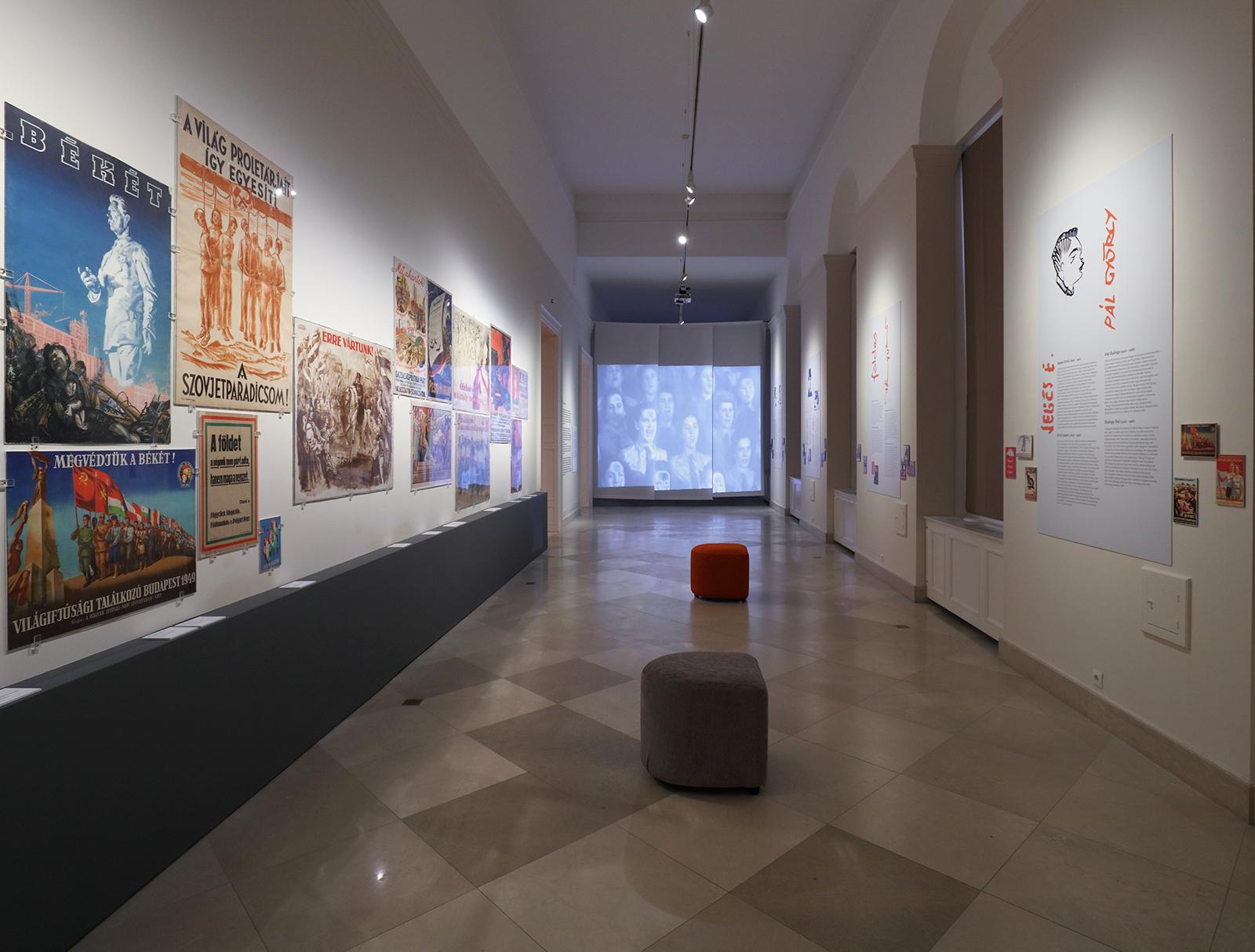 tolongó idők_kiallitas_enteriőr3