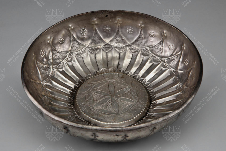 SILVER BOWL, 16TH CENTURY