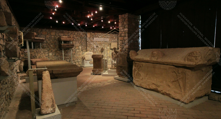 A Kőtár I. síremlékeket bemutató szakasza